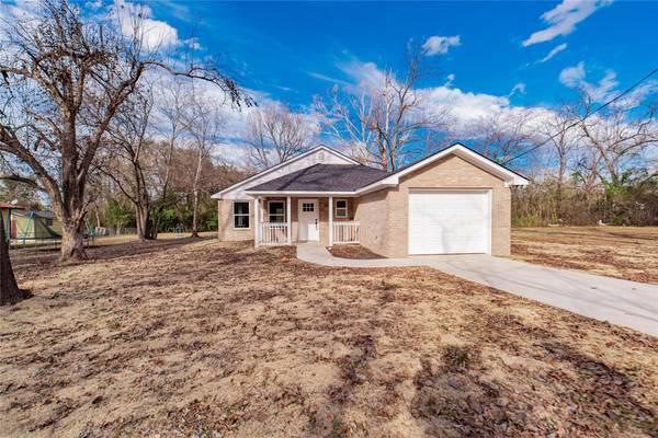 323 Owens Street, Gilmer, TX 75644