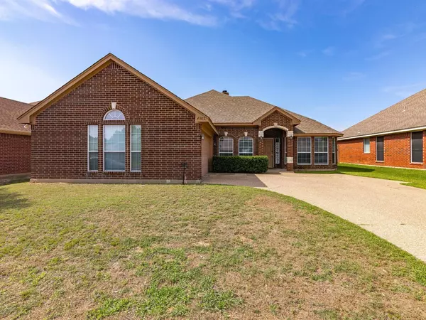 Arlington, TX 76001,4302 Fox Court