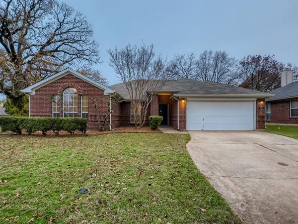 312 Plantation Oak Avenue, Lake Dallas, TX 75065