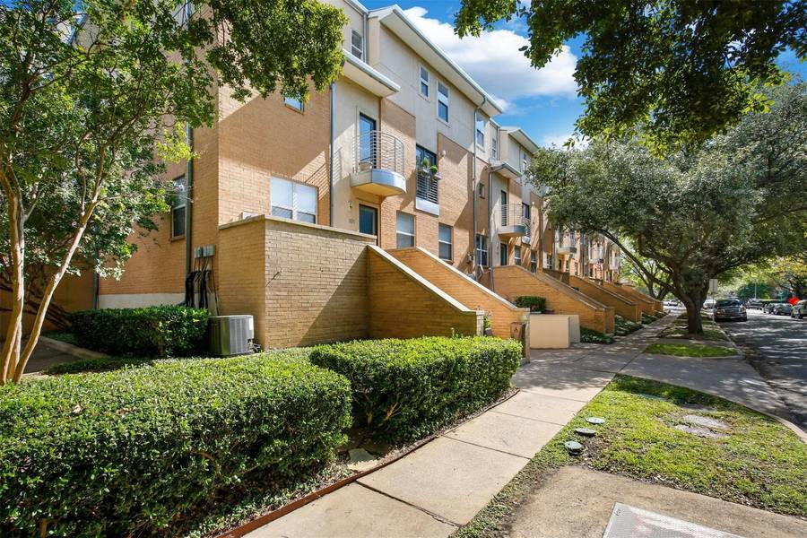 3922 Gilbert Avenue #205, Dallas, TX 75219