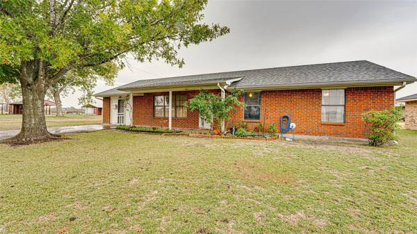 2038 Forreston Road, Waxahachie, TX 75165