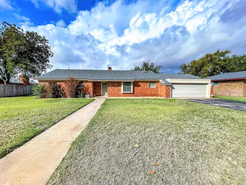 315 Addison Drive, Haskell, TX 79521