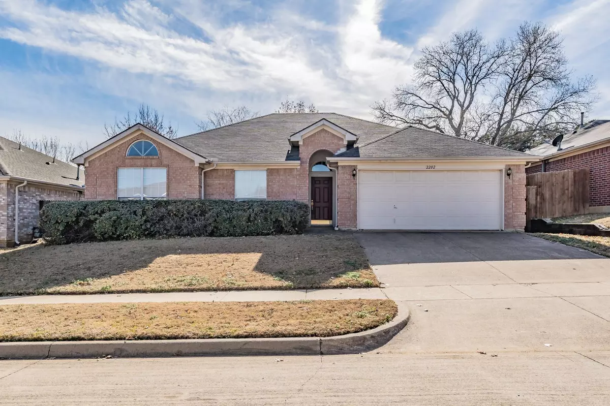 Arlington, TX 76001,2202 Green Stone Drive