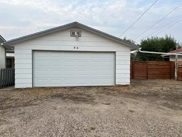 Drumheller, AB T0J 0Y7,66 Cedar CRES