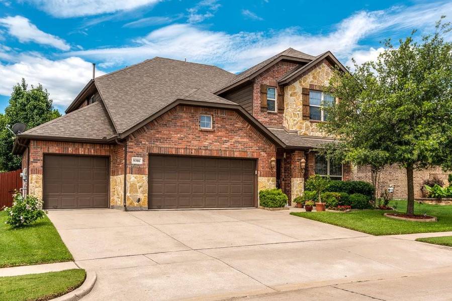 9306 Moon River Drive, Arlington, TX 76002