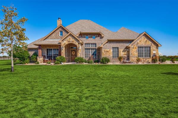 421 Cattle Barron Drive,  Mclendon Chisholm,  TX 75032