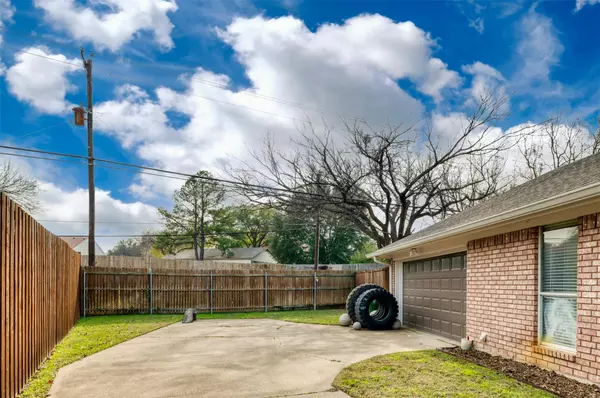 Arlington, TX 76016,3804 Autumn Glen Court