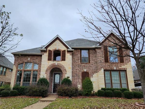 2521 Green Oak Drive, Carrollton, TX 75010