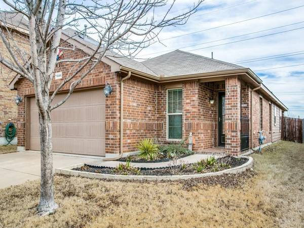 5208 Austin Ridge Drive, Fort Worth, TX 76179