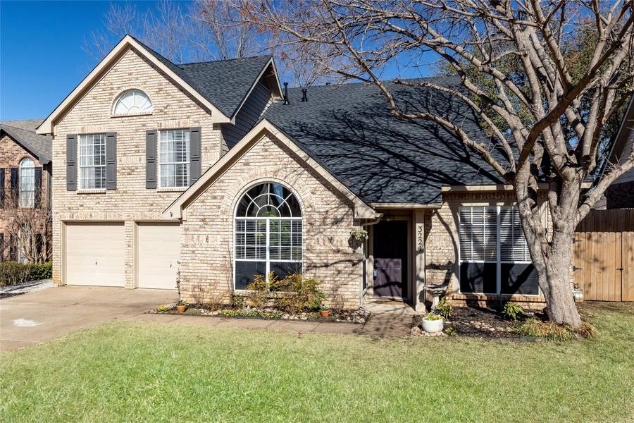 3224 Shady Glen Drive, Grapevine, TX 76051