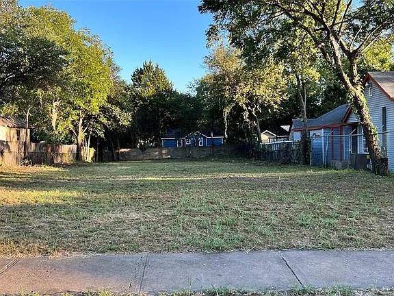 1406 Oakley Avenue, Dallas, TX 75216