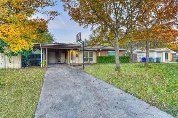 2509 Maverick Avenue, Dallas, TX 75228