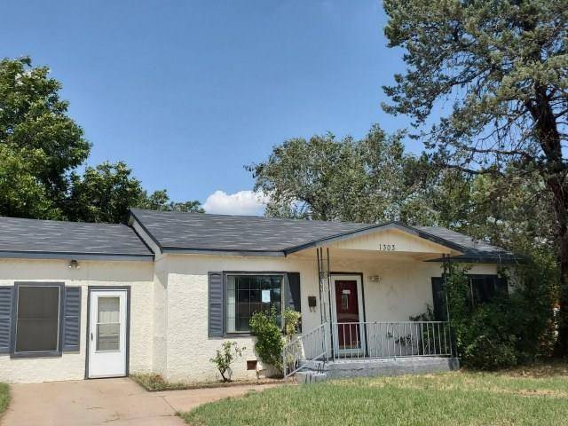 1303 E 12th Street, Sweetwater, TX 79556