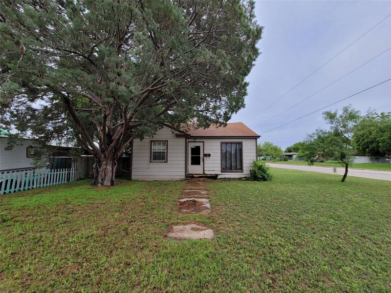 500 E Oklahoma Avenue, Sweetwater, TX 79556