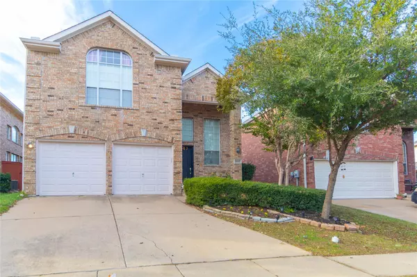 8215 Dogwood Lane, Irving, TX 75063