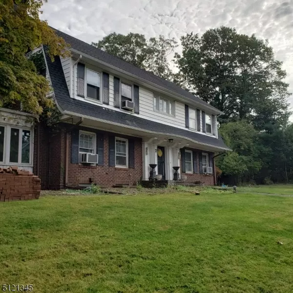 2 Westover Rd, Verona Twp., NJ 07044