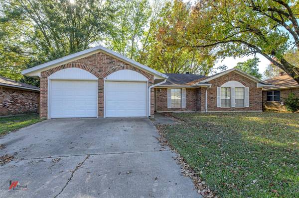 5308 Foxglove Drive, Bossier City, LA 71112