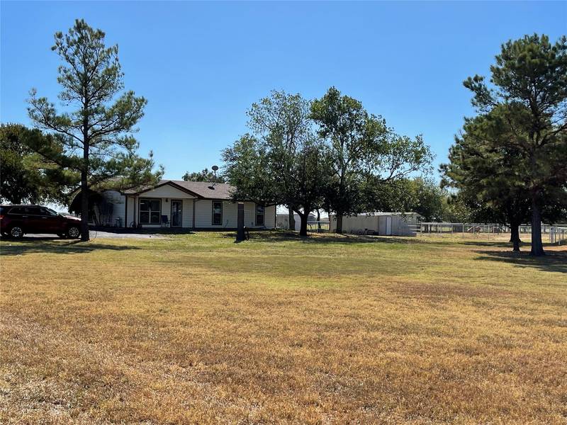 11726 Joe Allen Road, Pilot Point, TX 76258