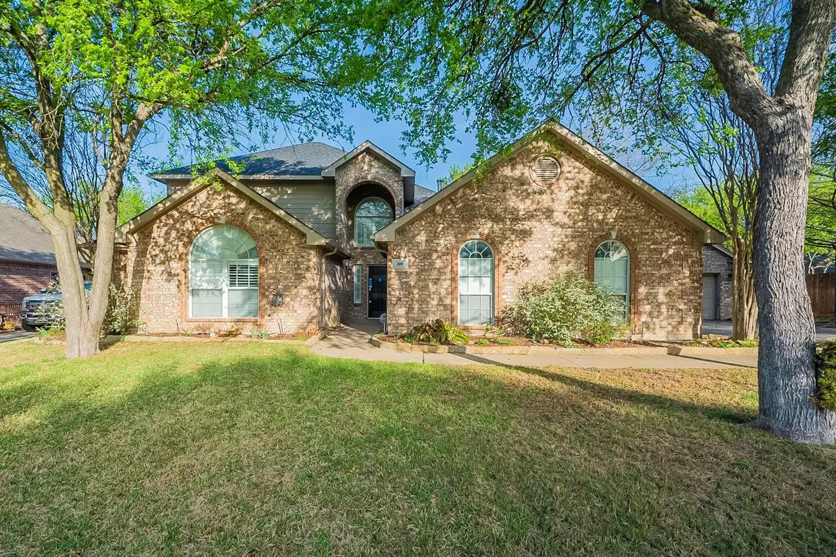 Burleson, TX 76028,300 Flagstone Drive