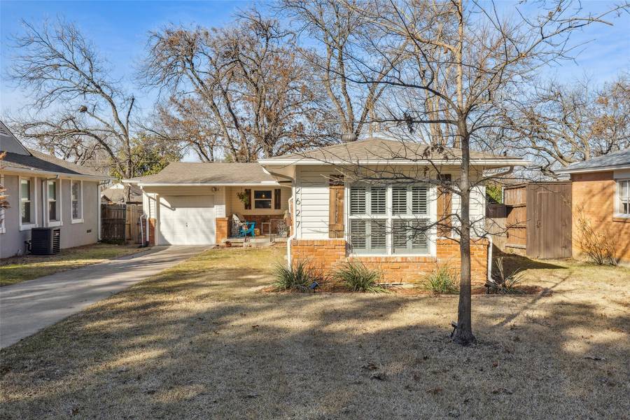 2627 W 10th Street, Dallas, TX 75211