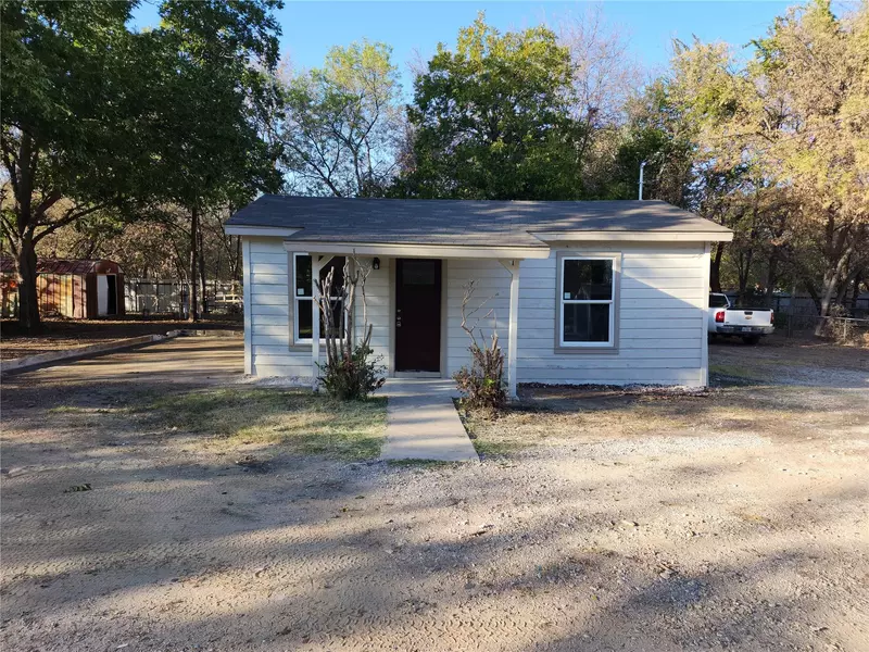 201 Russell Street #C, White Settlement, TX 76108