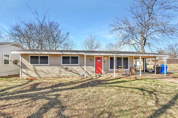 501 S Perry Avenue, Denison, TX 75020