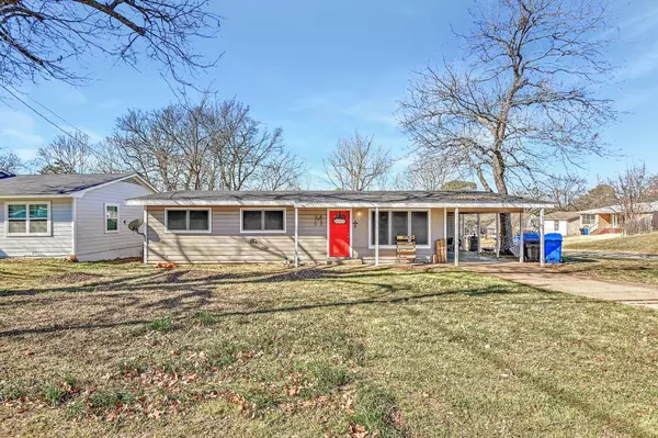 Denison, TX 75020,501 S Perry Avenue