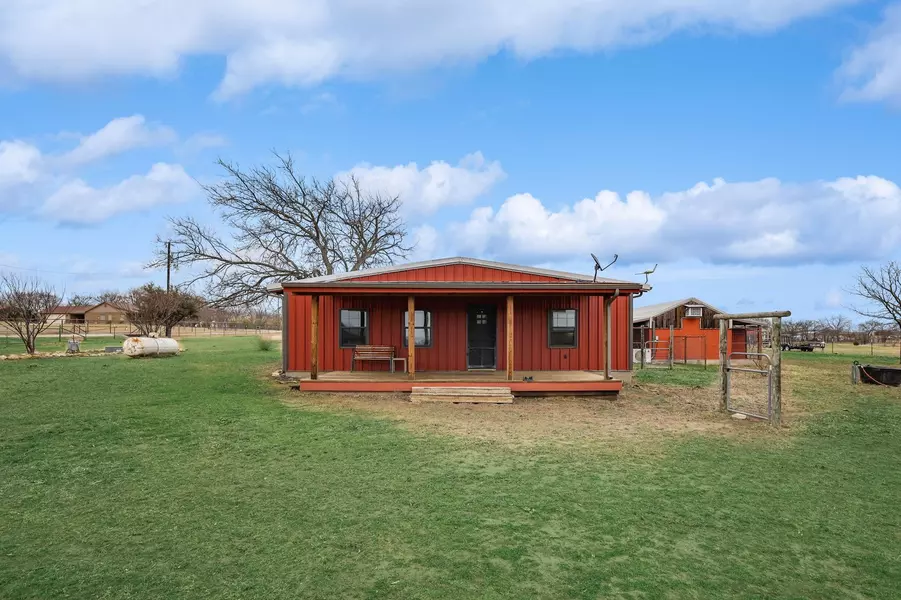 10306 Swafford Road, Justin, TX 76247