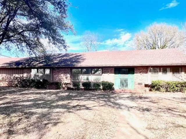 Denison, TX 75020,1531 W Heron Street