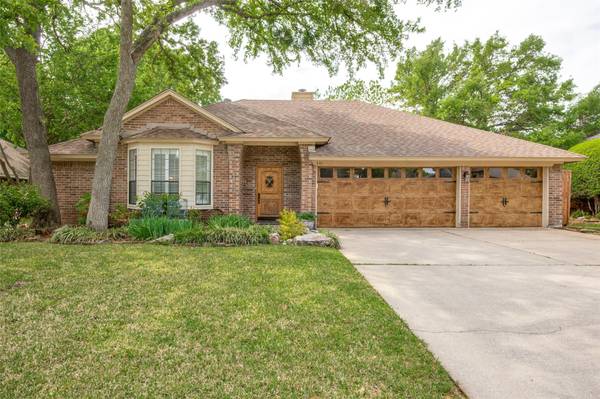 331 Spanish Moss Drive, Coppell, TX 75019