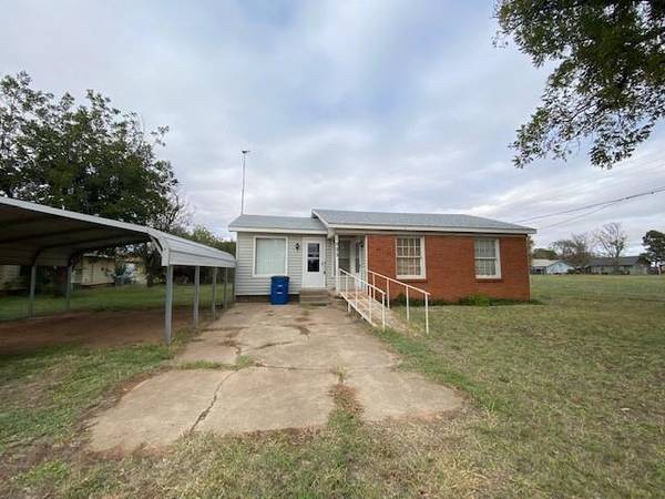 1003 7th, Rule, TX 79547