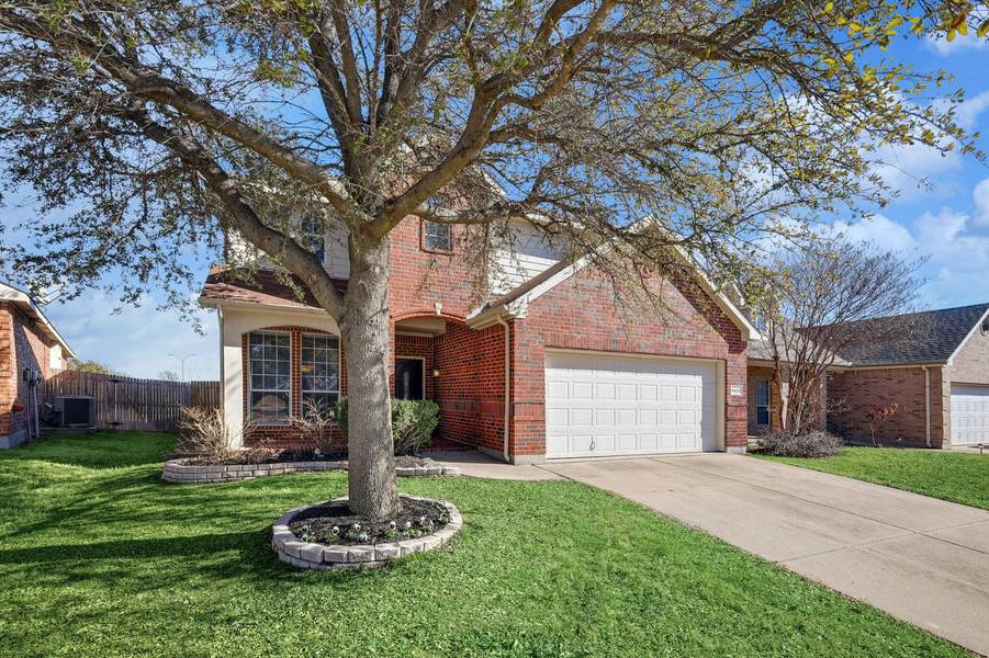 9425 Navarro Street, Fort Worth, TX 76036