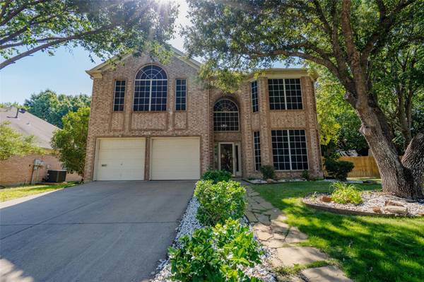 504 Glenwood Drive, Burleson, TX 76028