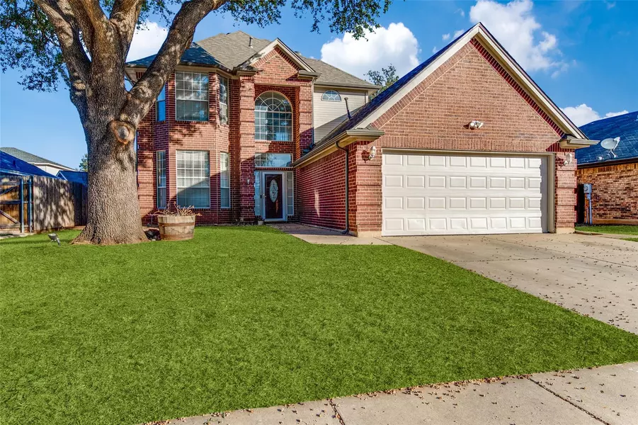 9073 Tyne Trail, Fort Worth, TX 76118