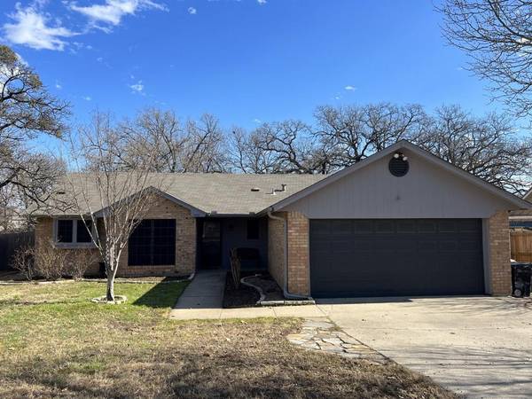 602 Ruth Drive, Kennedale, TX 76060