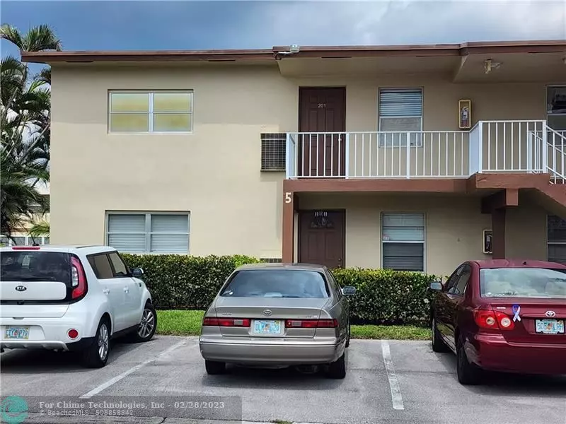 7205 NW 4th Place  #101, Margate, FL 33063