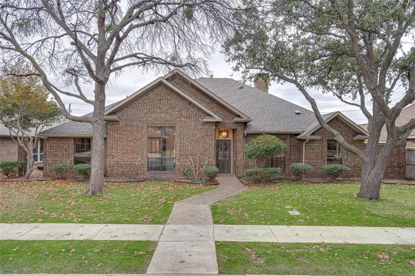 2113 High Country Drive, Carrollton, TX 75007