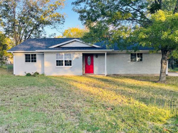 1320 Holiday Drive, Sulphur Springs, TX 75482