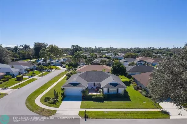 Boynton Beach, FL 33436,10806 Greentrail Dr