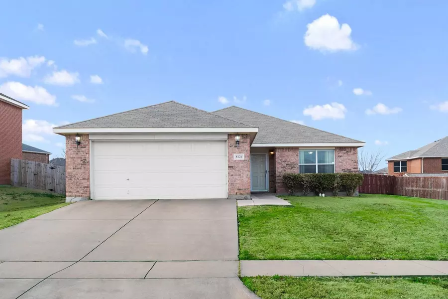 8124 Mossberg Drive, Arlington, TX 76002