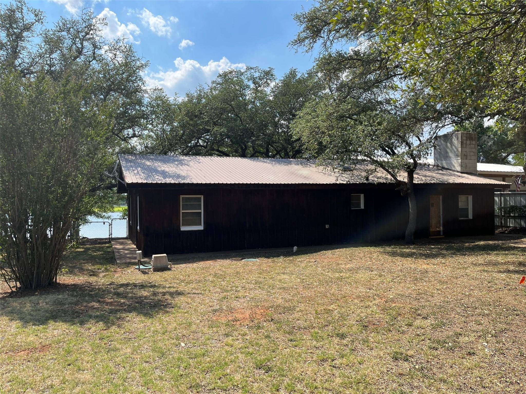 530 Hellenbeck Road,  Eastland,  TX 76448