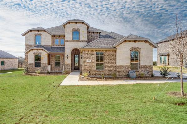 1009 Little Elm Drive, Mansfield, TX 76063