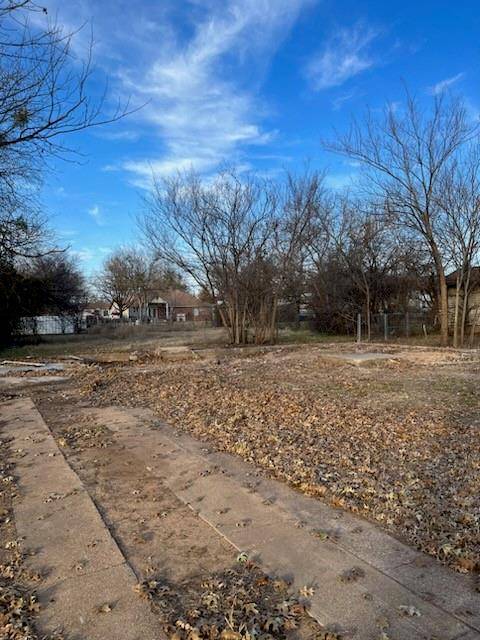 1309 First, Graham, TX 76450