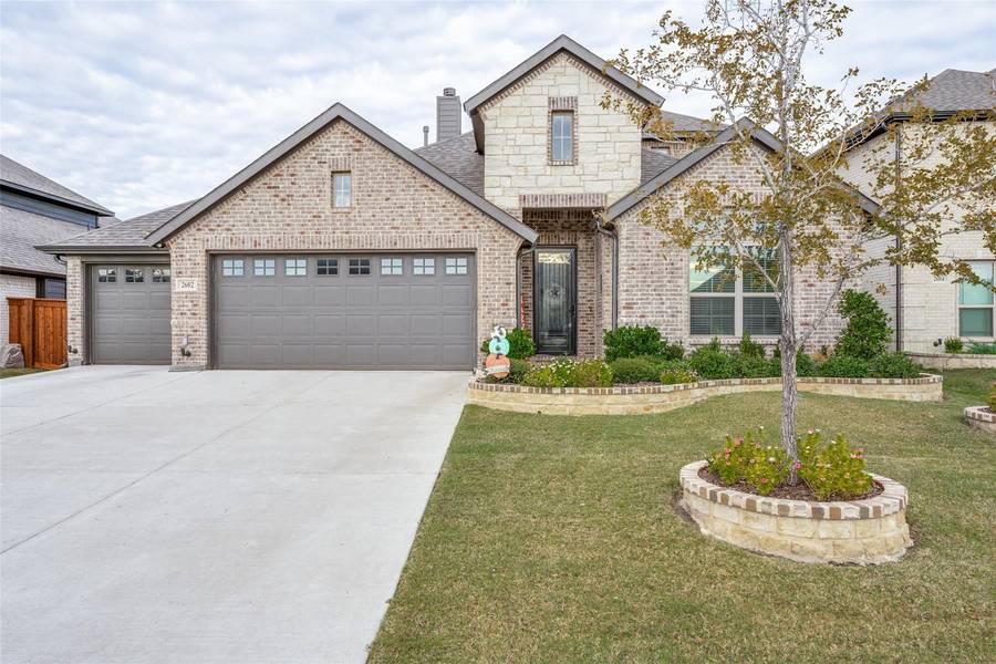 2602 Creswick Drive, Mansfield, TX 76084