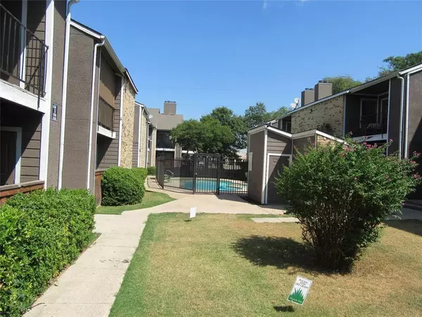 Dallas, TX 75243,9170 Forest Lane #217