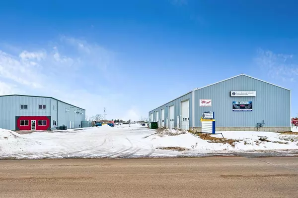 Strathmore, AB T1P 1R8,124 Orchard WAY