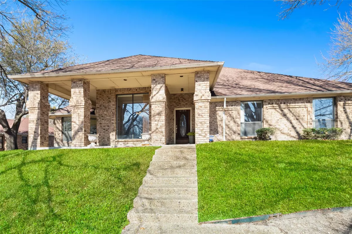 Rockwall, TX 75087,1106 N Lakeshore Drive