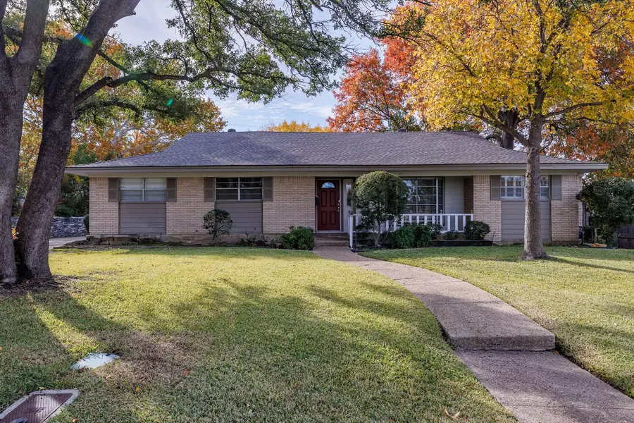 3821 Wren Avenue, Fort Worth, TX 76133