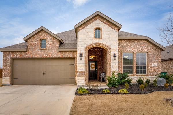 11312 Bullion Way, Aubrey, TX 76227