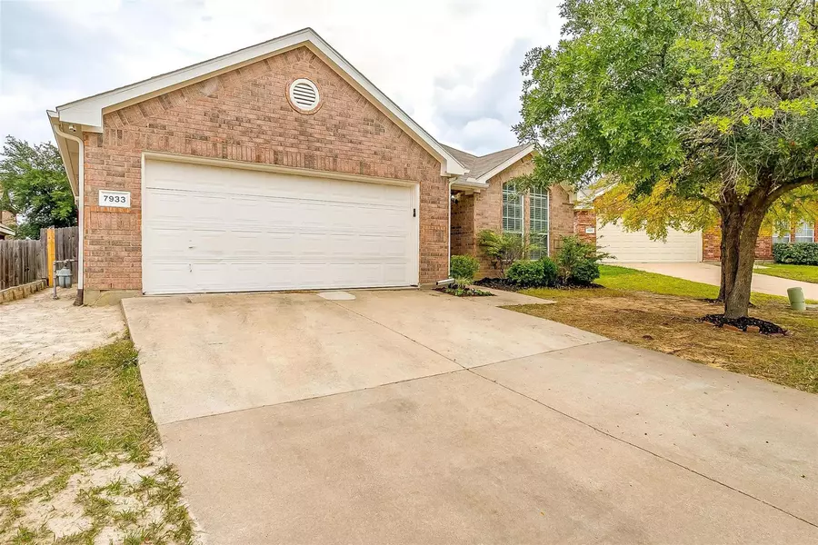 7933 Vista Hill Lane, Dallas, TX 75249